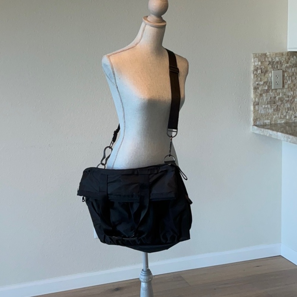 Lululemon Black Every Day Bag. Use for work or working out! Tons of storage!